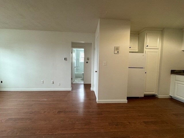 Building Photo - 17 Sinai Cir