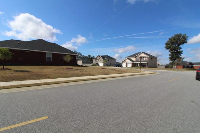 Building Photo - 157 Outpost Trl