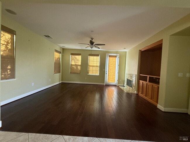 Building Photo - 55 Toscana Dr