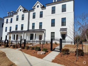 Building Photo - Beautiful Pristine, move-in ready Townhome...