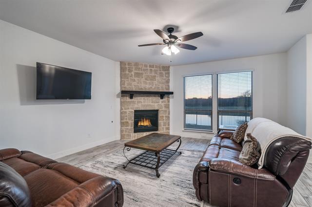 Building Photo - 2643 Perdenales Dr