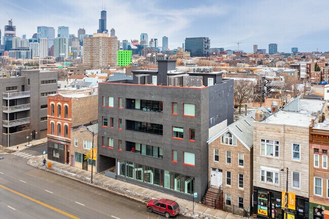 Building Photo - 1311 W Chicago Ave