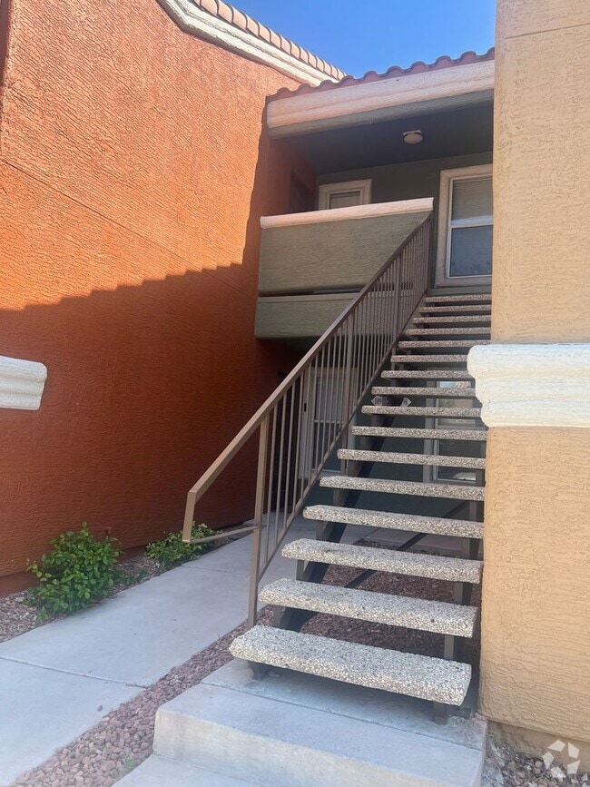 Building Photo - Cute One Bedroom, One Bath Condo