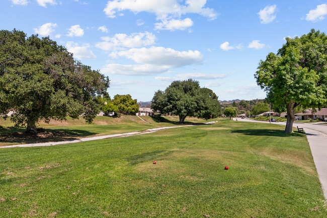 Building Photo - 26851 Oak Branch Cir