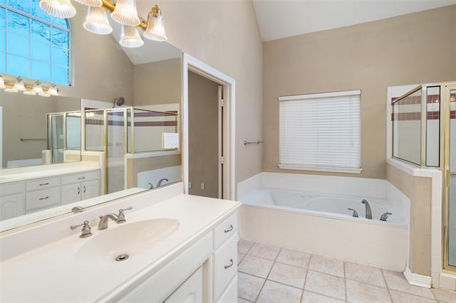 Building Photo - 2700 Trophy Dr