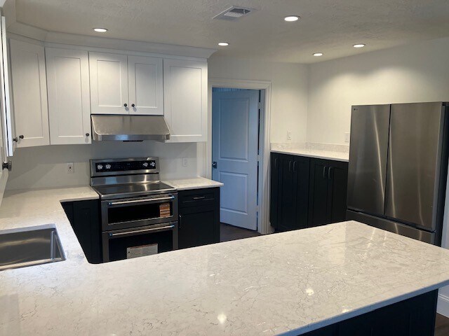 Building Photo - 180 Ritchey Rd