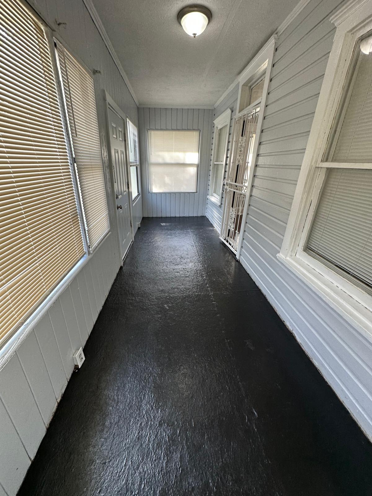 Building Photo - 1555 W 7th St