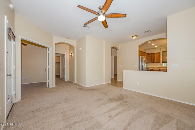 Building Photo - 2528 S Portland Ave