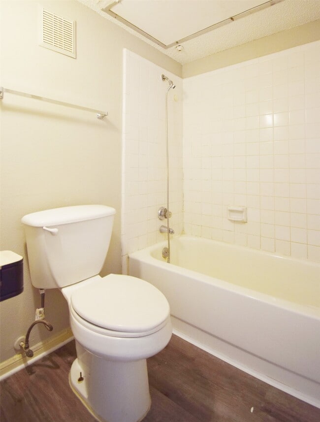 Building Photo - 2120 El Paseo St