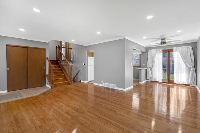 Building Photo - 476 Raupp Blvd