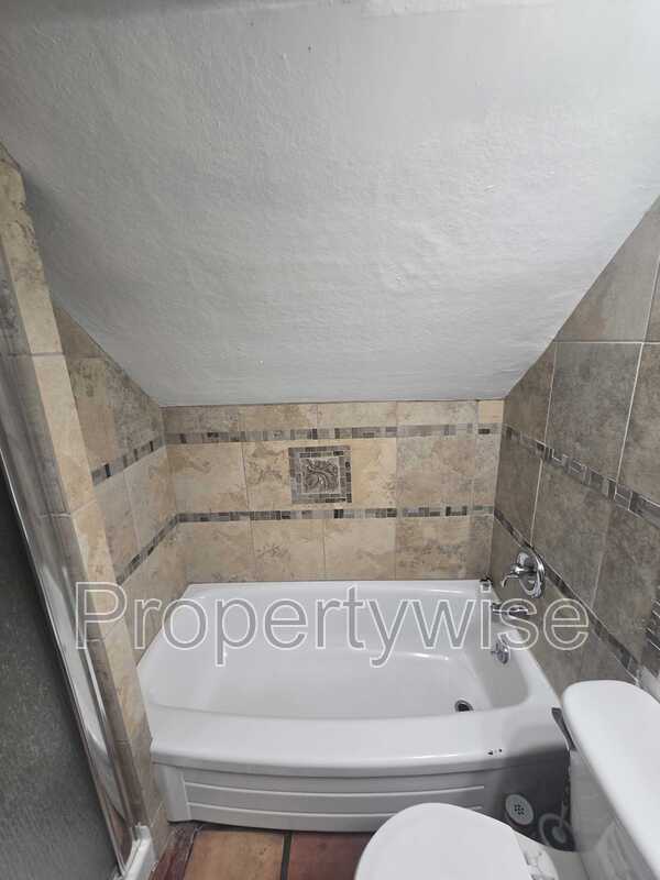 Building Photo - 958 S 800 E