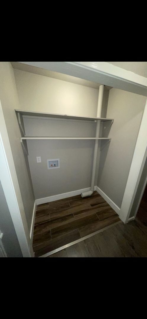 Building Photo - Charming 3BR House in Columbus