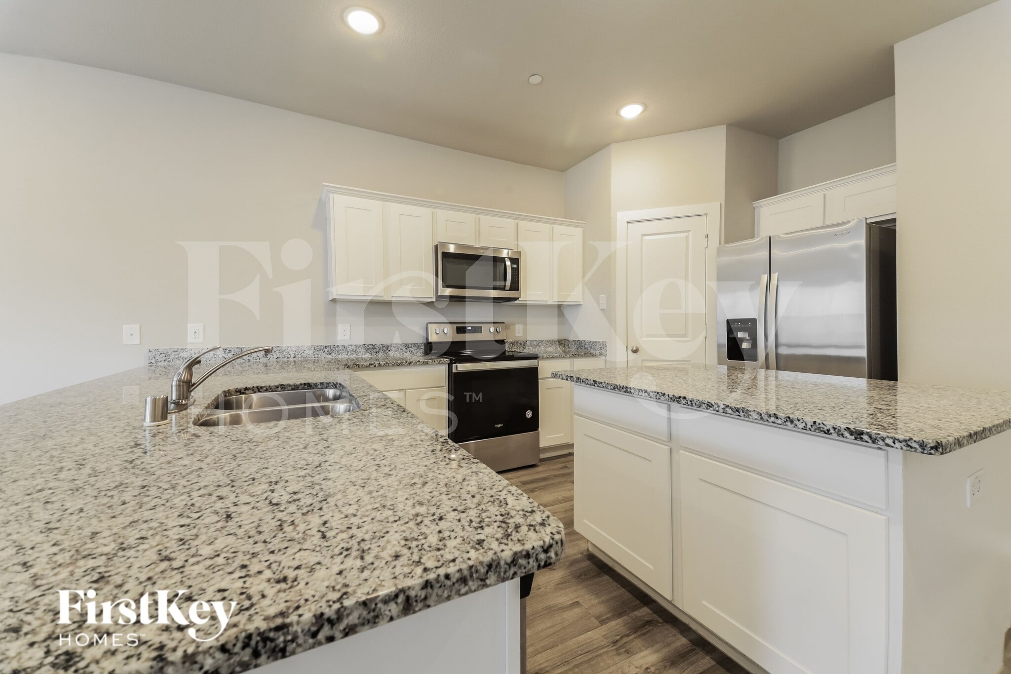 Building Photo - 607 Ava Trl