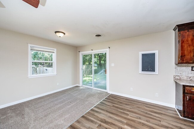 Building Photo - Chesterfield Ranch Home Available