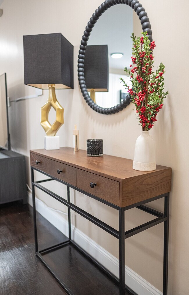 Building Photo - 245 W 113th St