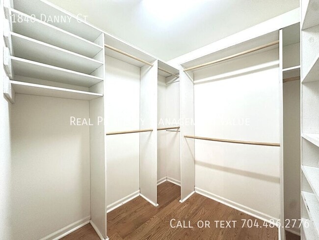 Building Photo - 1840 Danny Ct