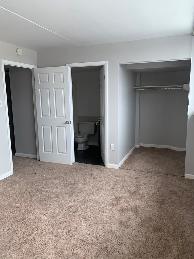 Building Photo - 220 Linden Street, Unit 603