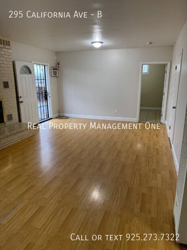 Building Photo - 295 California Ave