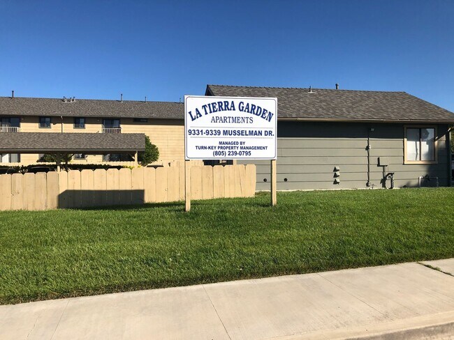 Building Photo - 9339-33 Musselman Dr.