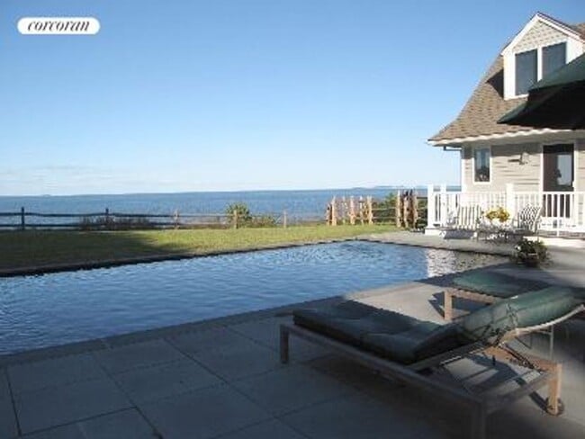 Building Photo - 89 Ram Island Dr