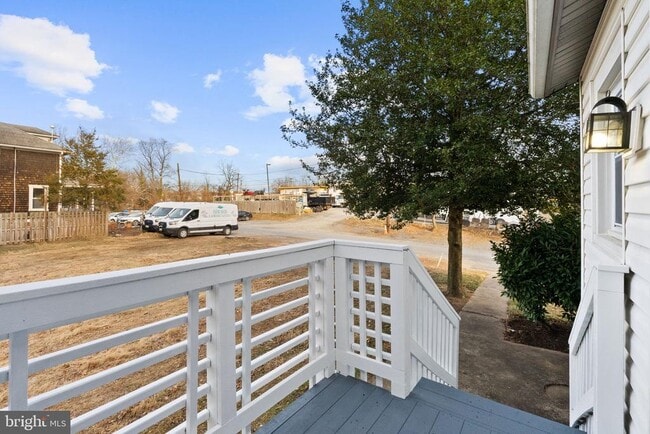 Building Photo - 10512 Warfield St