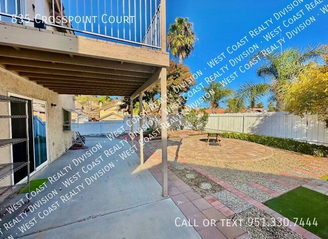 Building Photo - Spacious 4-bed, 3-bath Home Located in the...