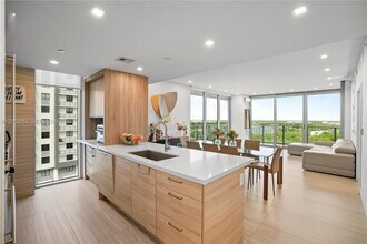 Building Photo - 16385 Biscayne Blvd