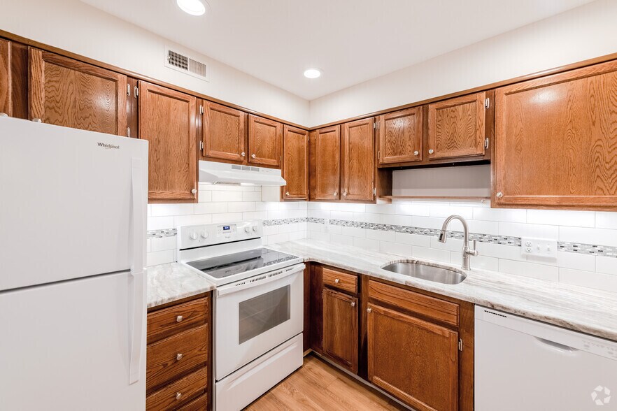 Kirkbrae Glen Apartments 200 Old River Rd Lincoln RI 02865