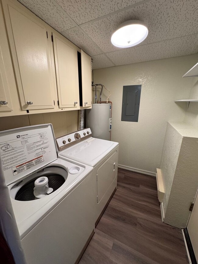 Building Photo - Beautiful 2 bed 1 bath home