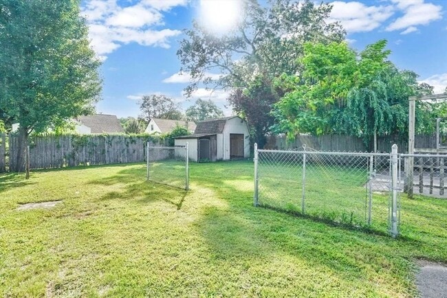 Building Photo - Beautifully Renovated, Single Family Cape ...