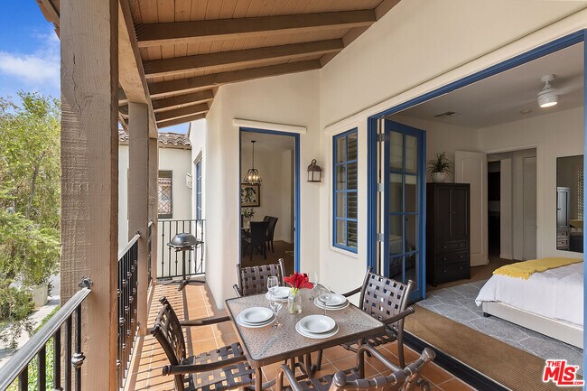 Building Photo - 48613 Classic Dr