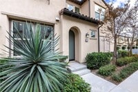 Building Photo - 18 Prominence