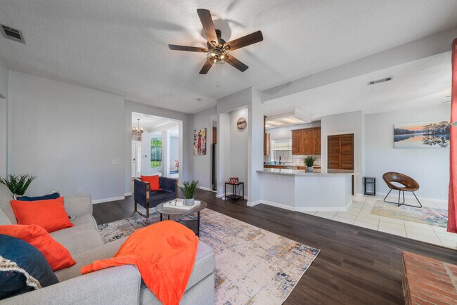 Building Photo - 10217 Napa Valley Dr