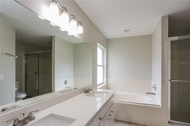 Building Photo - 5499 Moon Valley Dr