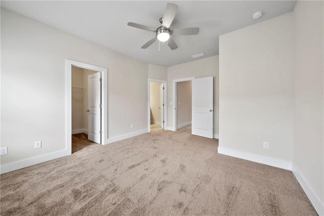 Building Photo - 3761 Oxford Cir