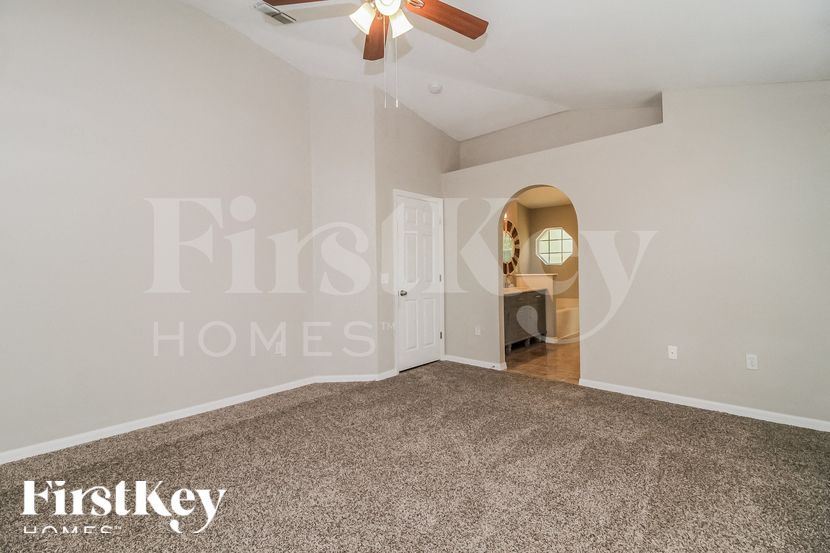 Building Photo - 1844 Doe Lake Ct