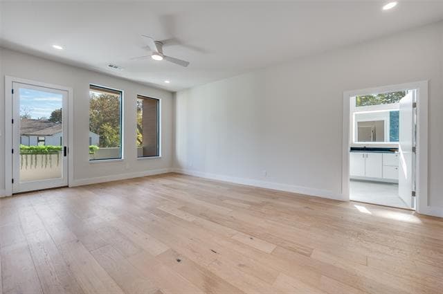 Building Photo - 9409 Lenel Pl