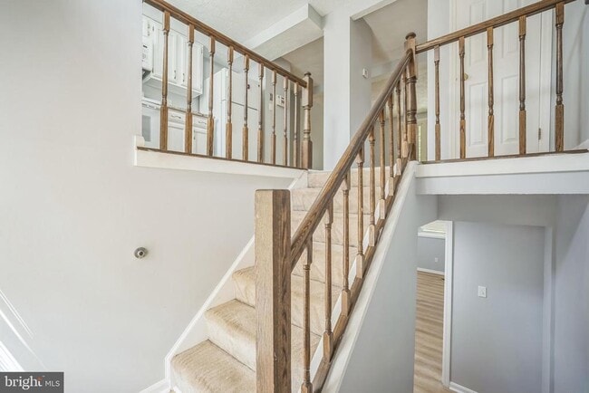 Building Photo - 1613 Fieldthorn Dr