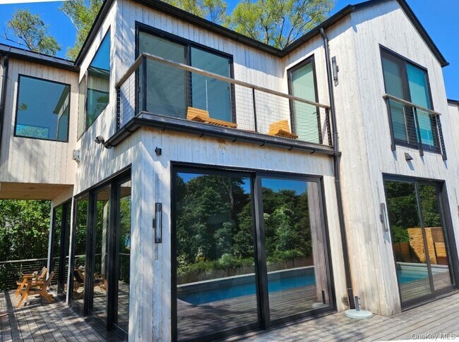 Building Photo - 599 Peconic Bay Blvd