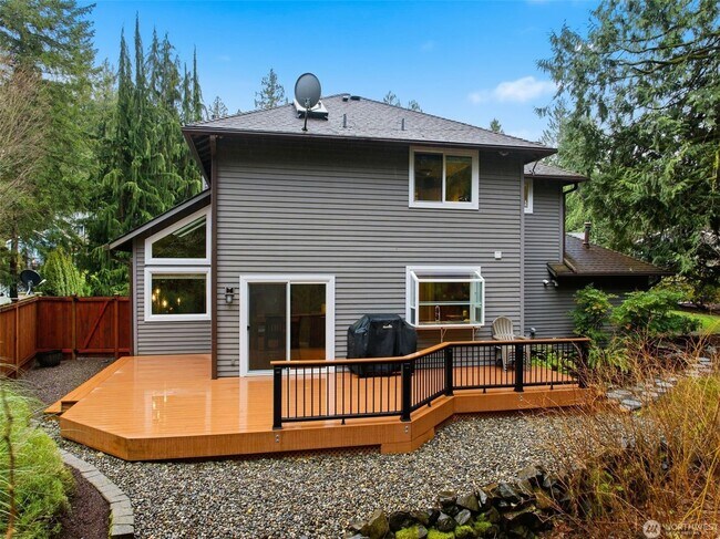 Building Photo - 3bd/2.25ba Duvall Home