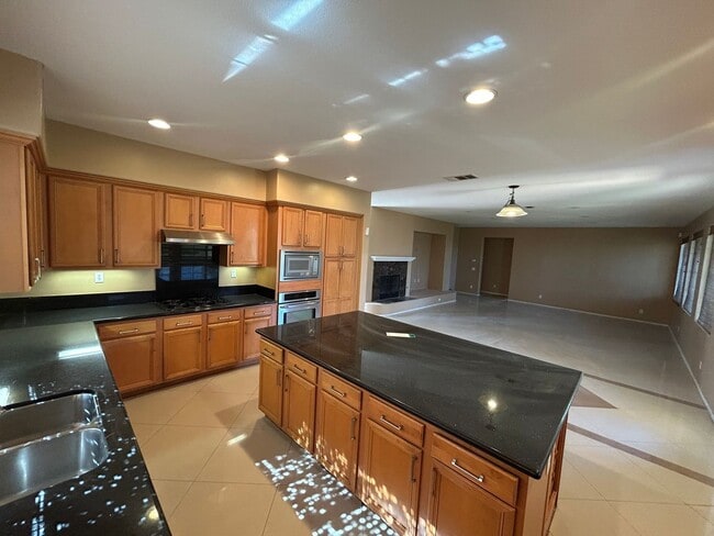 Building Photo - Spacious 5-Bedroom Home with Stunning Views