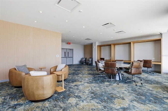 Building Photo - 400 Central Ave