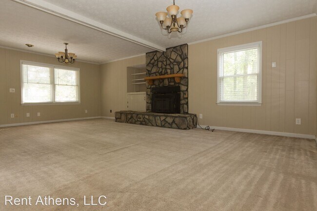 Building Photo - 3 br, 2 bath House - 1220 Pleasant Hill Road