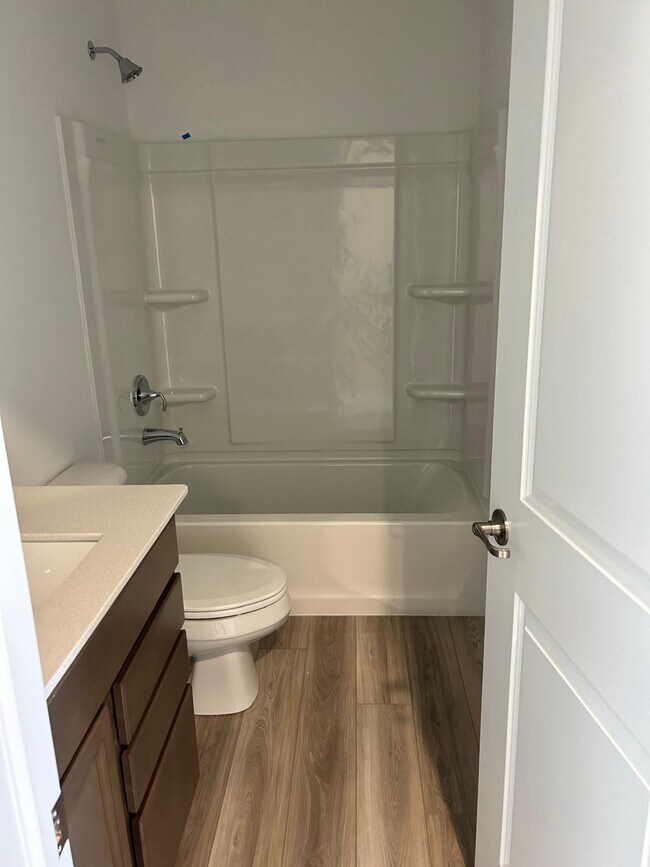 Building Photo - 12332 Tinsley St