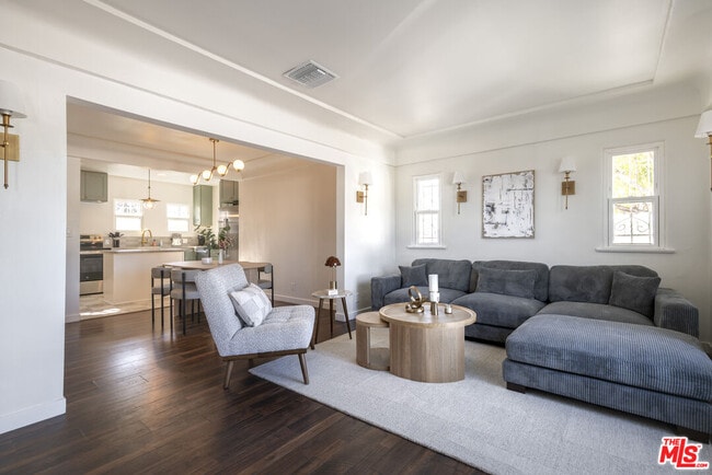 Building Photo - 7853 Brighton Ave