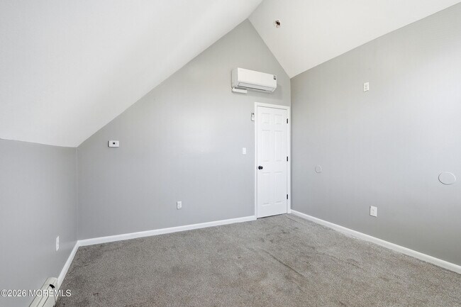 Building Photo - 644 Ocean Ave