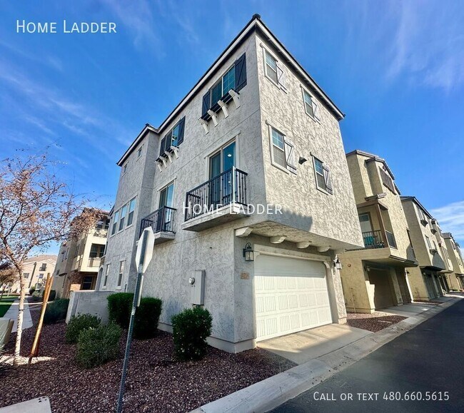 Building Photo - 1714 E Hampton Ln