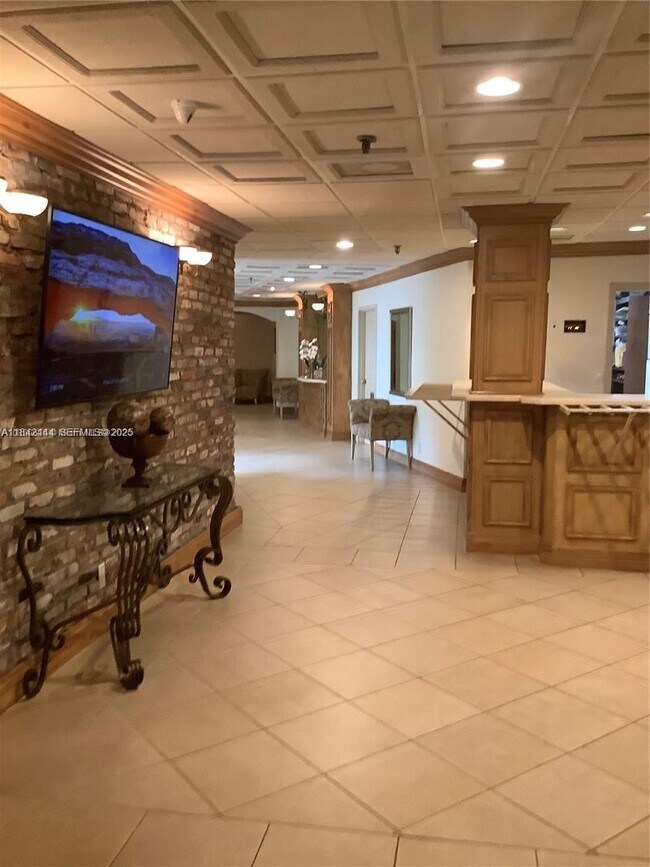 Building Photo - 5100 N Ocean Blvd