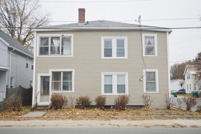 Building Photo - 17 Boylston St