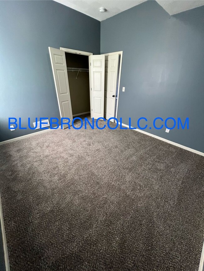 Building Photo - **DECEMBER SPECIAL**  Brand new flooring i...